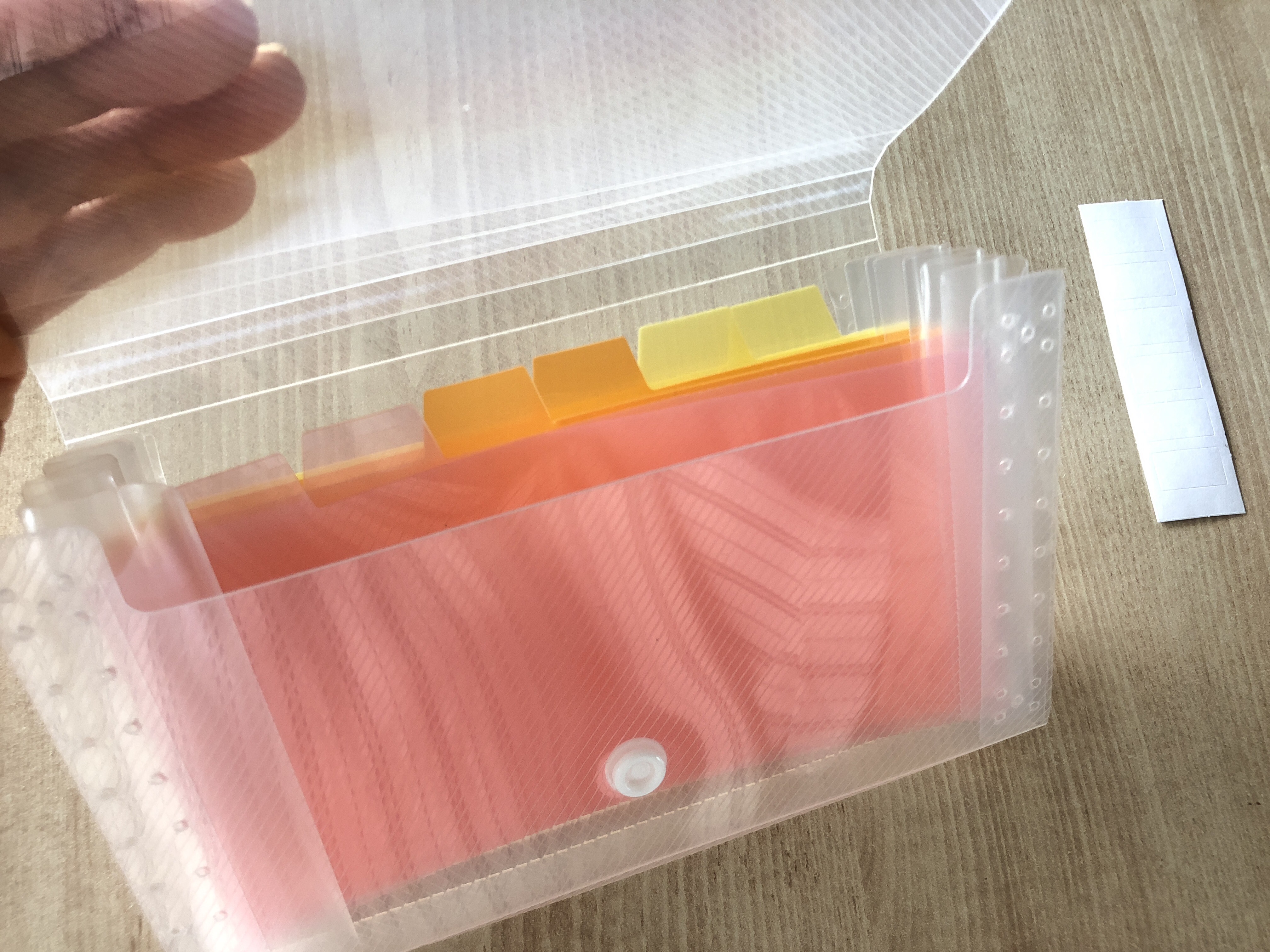 増えるポイントカードを100均グッズですっきり収納 Watts