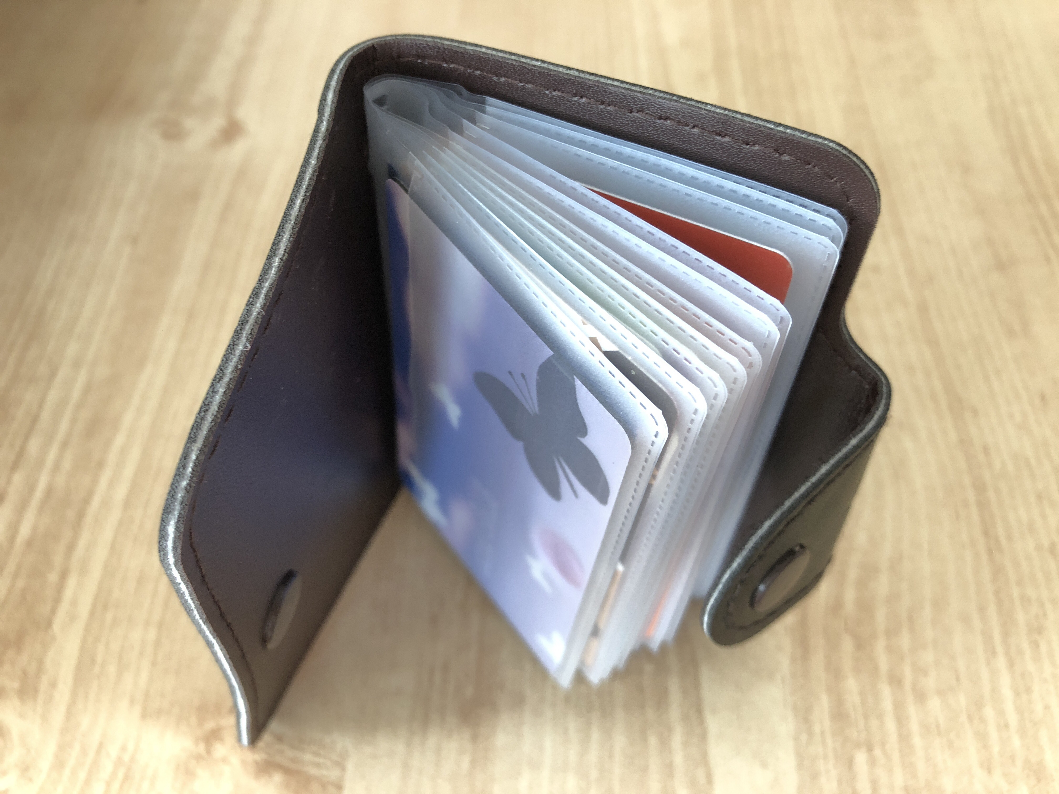 増えるポイントカードを100均グッズですっきり収納 株式会社ワッツ 増えるポイントカードを100均グッズですっきり収納 株式会社ワッツ